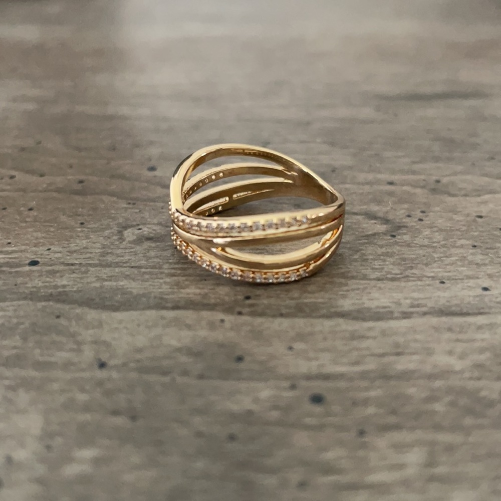 Express Gold Ring - Picture 7 of 12